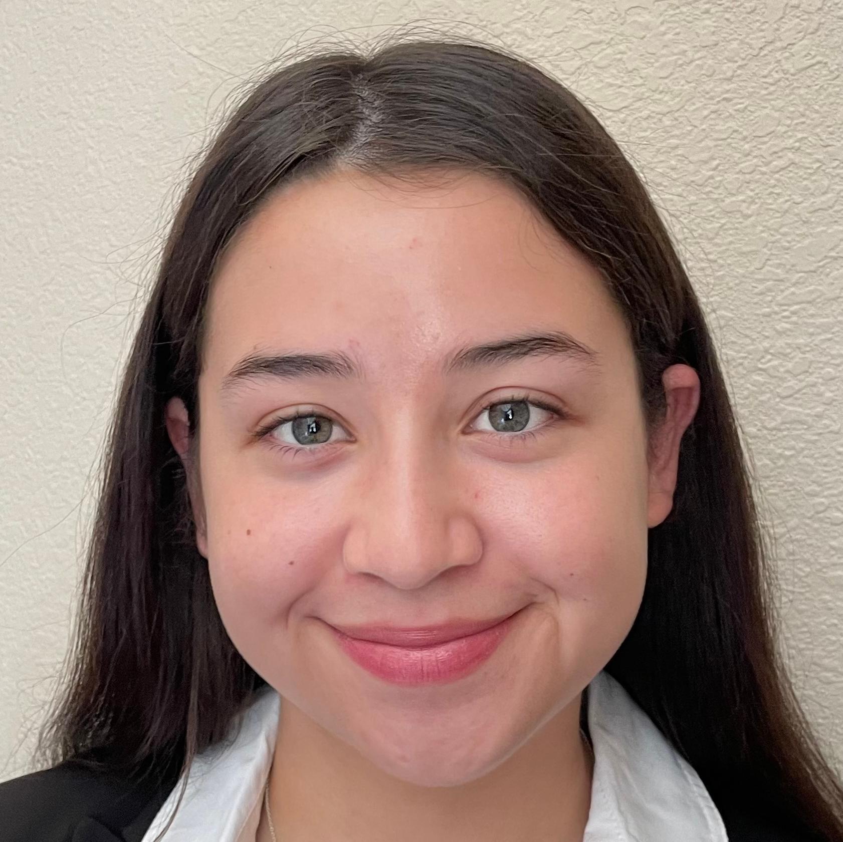 Anissa Fernandez Anissa Fernandez is a student