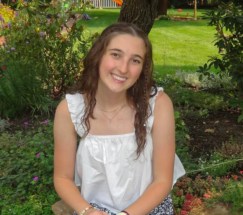 Emma Hatfield headshot