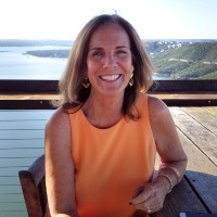 Outdoor headshot Kathleen Duncan trustee