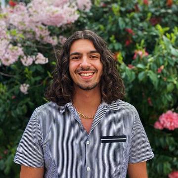 2022 Fulbright Winner Chris Wanis