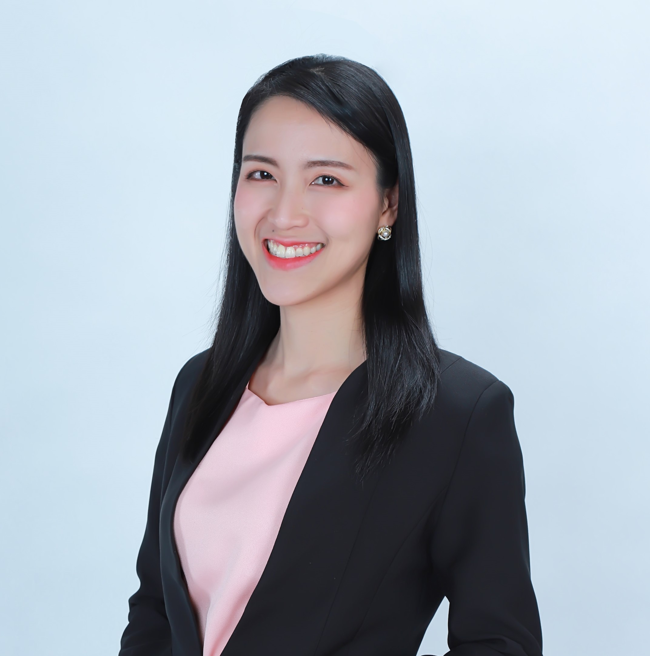 Bam Amornpetchkul, Thunyarat Bam Amornpetchkul