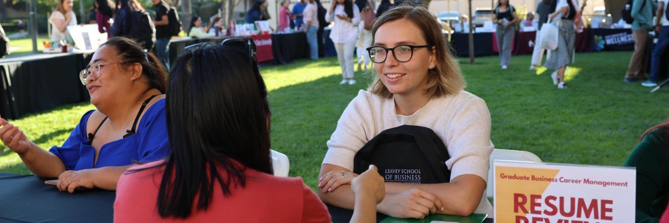 Leavey graduate business student at a resume review session