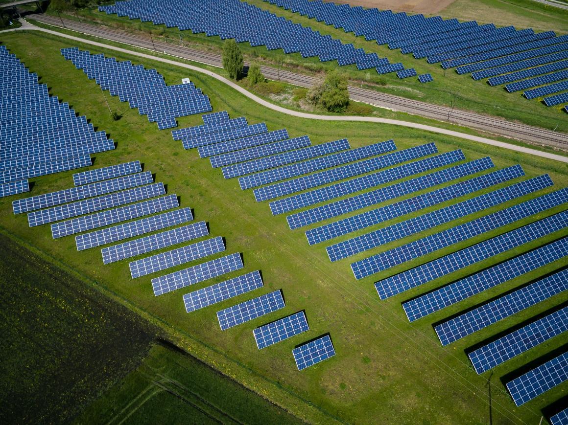 Field of solar panels