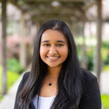 Sanya Gupta headshot
