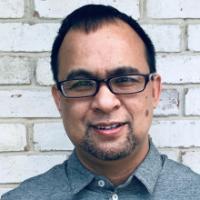 Long Le Headshot Photo