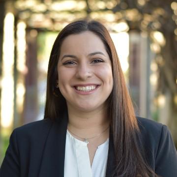 SCU Fulbright winner Mariana Perera headshot