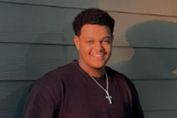 Mikias Zewudie Headshot 