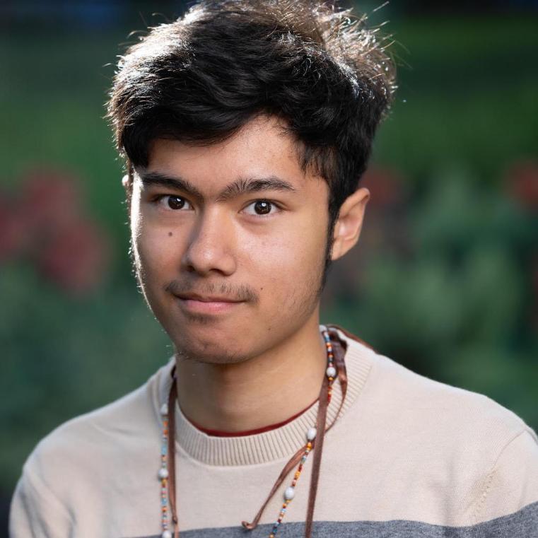 Robert Bolival Headshot