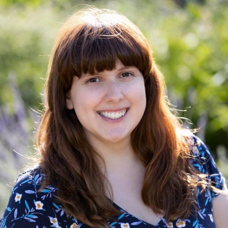 Veronica Johnson Headshot