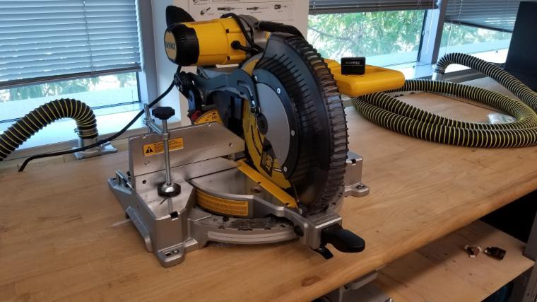 Dewalt compound miter saw
